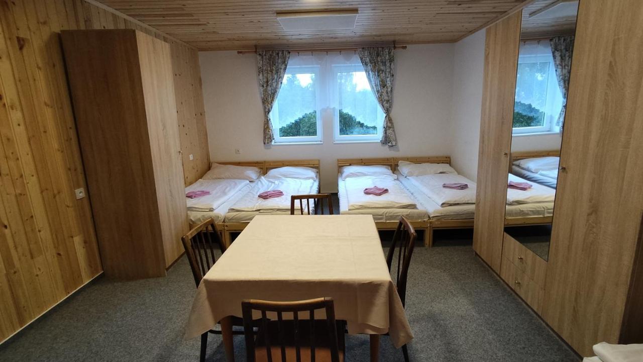 Penzion Na Slunicku Mariánská Екстериор снимка